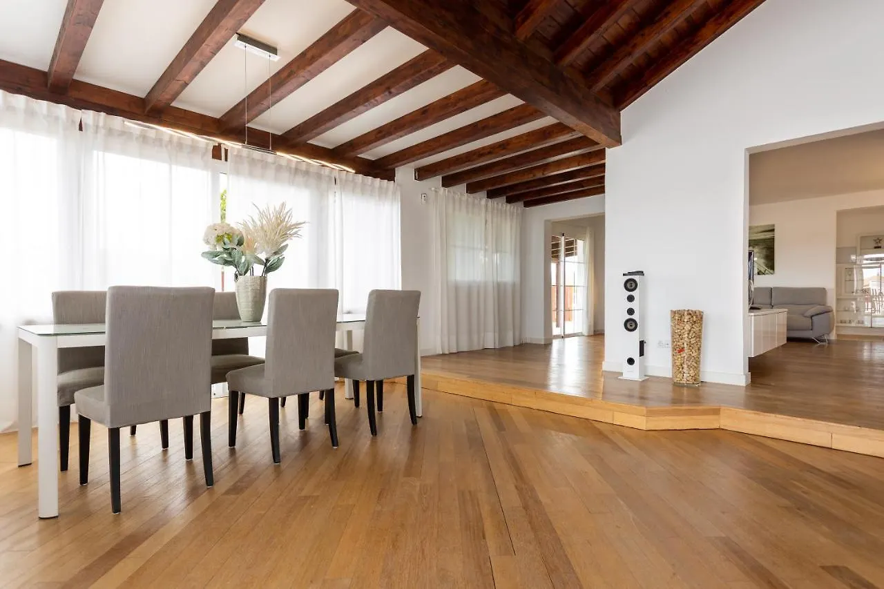 Luxury Villa Nieve Caleta De Fuste 0*,  Espanha